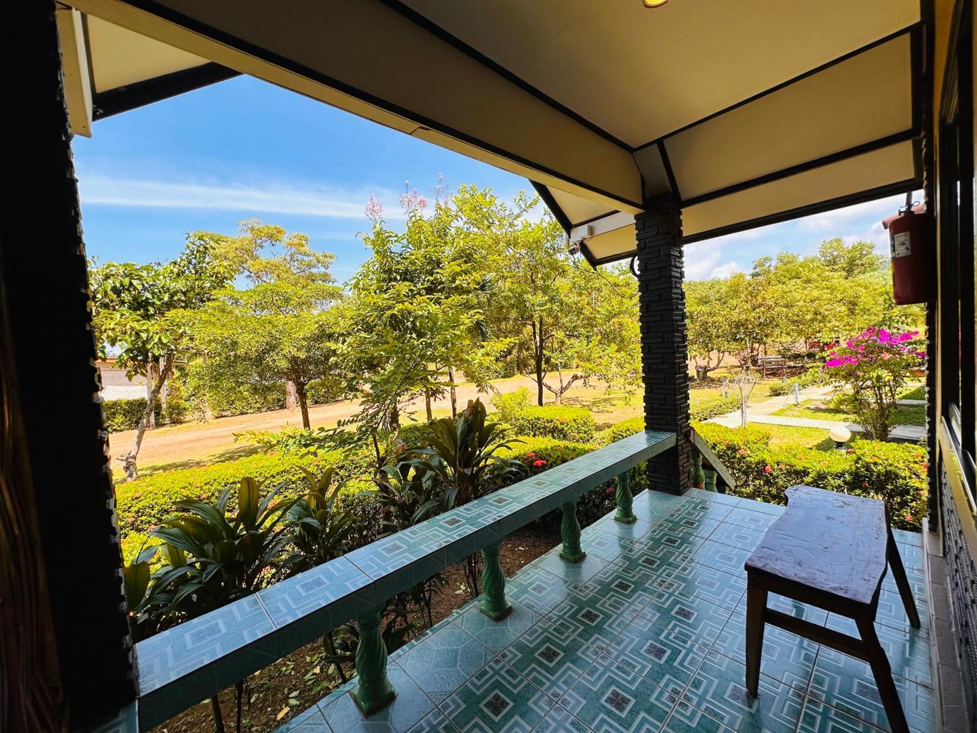 Lanta Queen Resort Ко-Ланта Екстер'єр фото