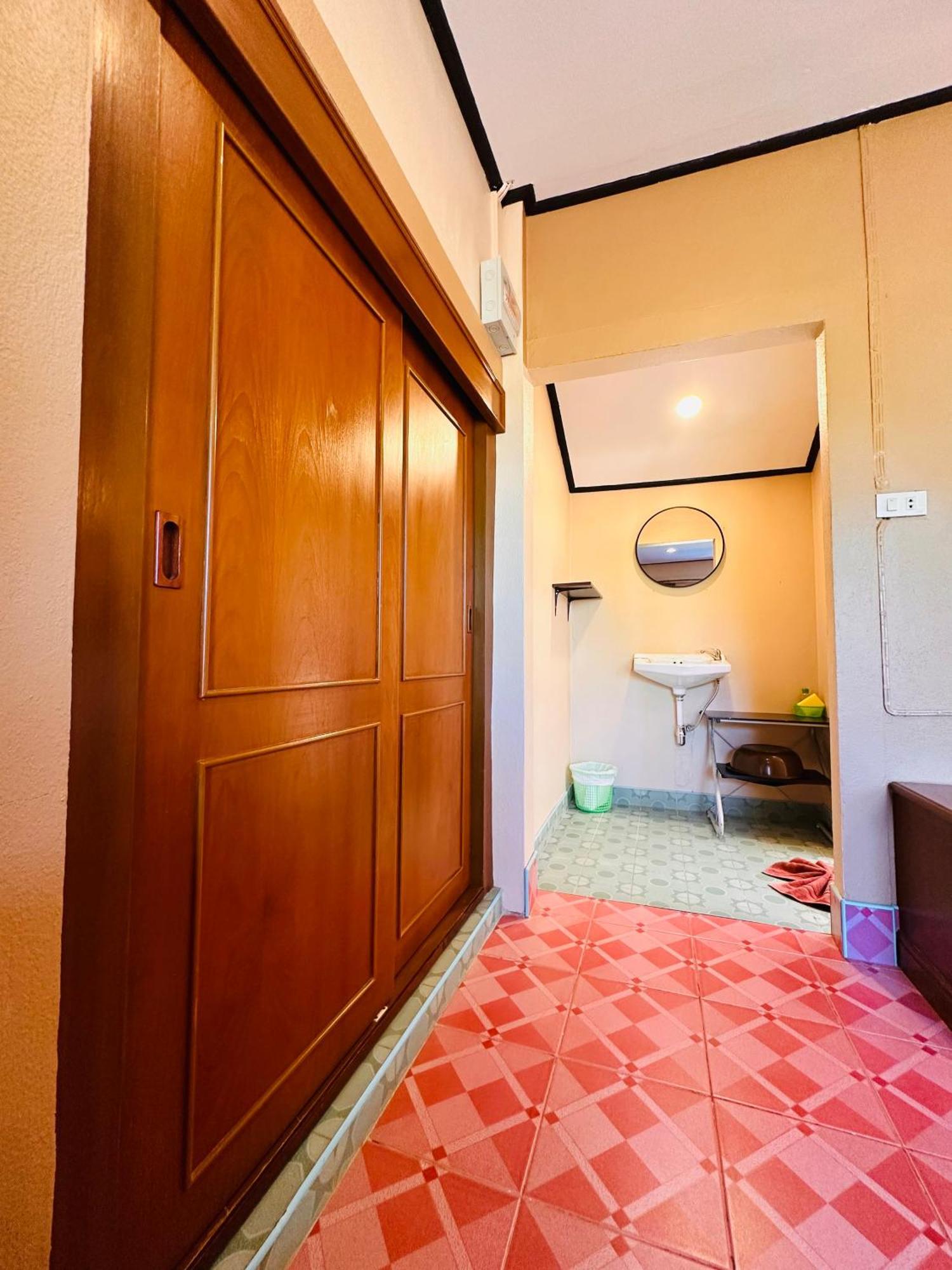 Lanta Queen Resort Ко-Ланта Екстер'єр фото