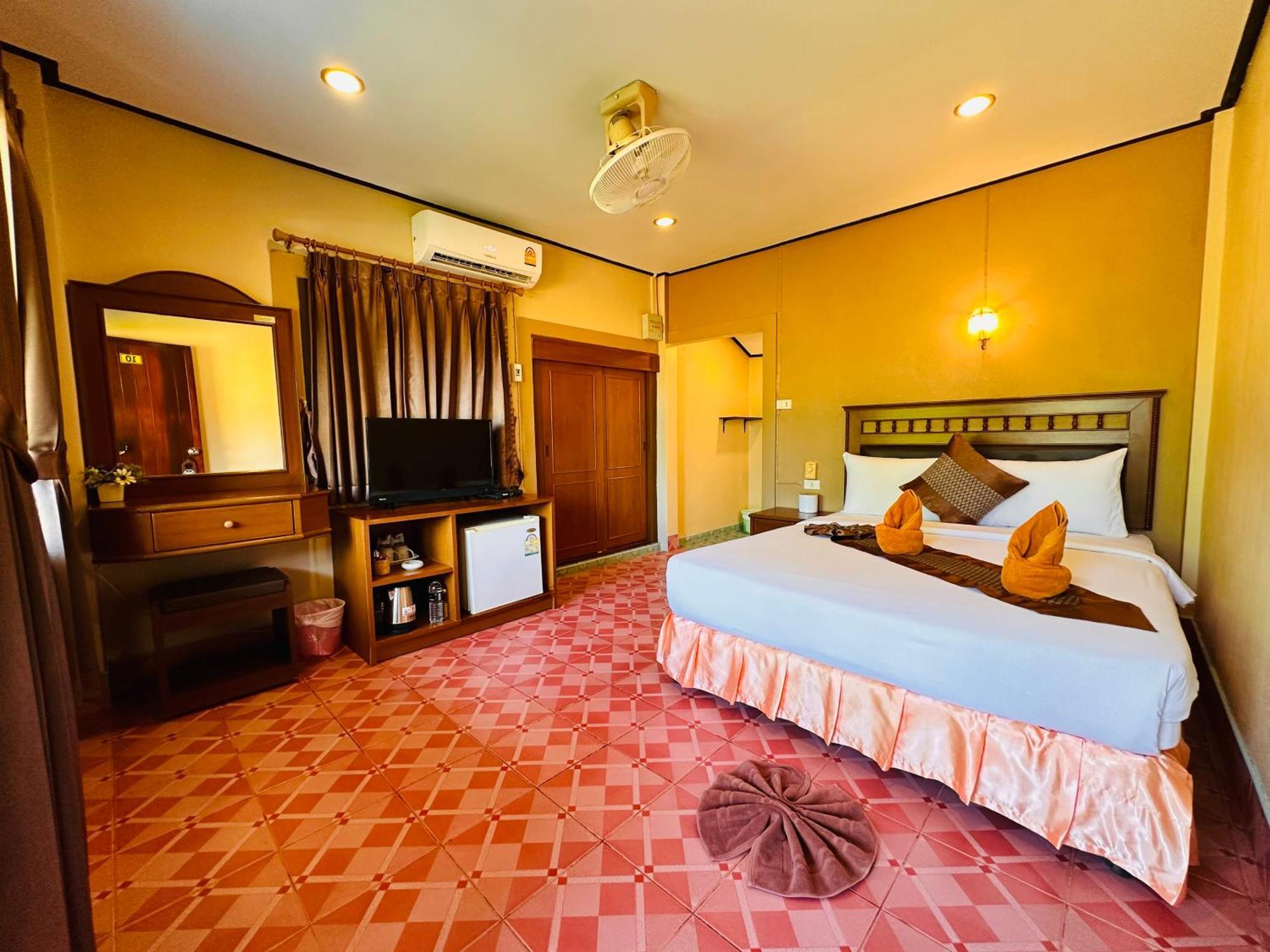 Lanta Queen Resort Ко-Ланта Екстер'єр фото